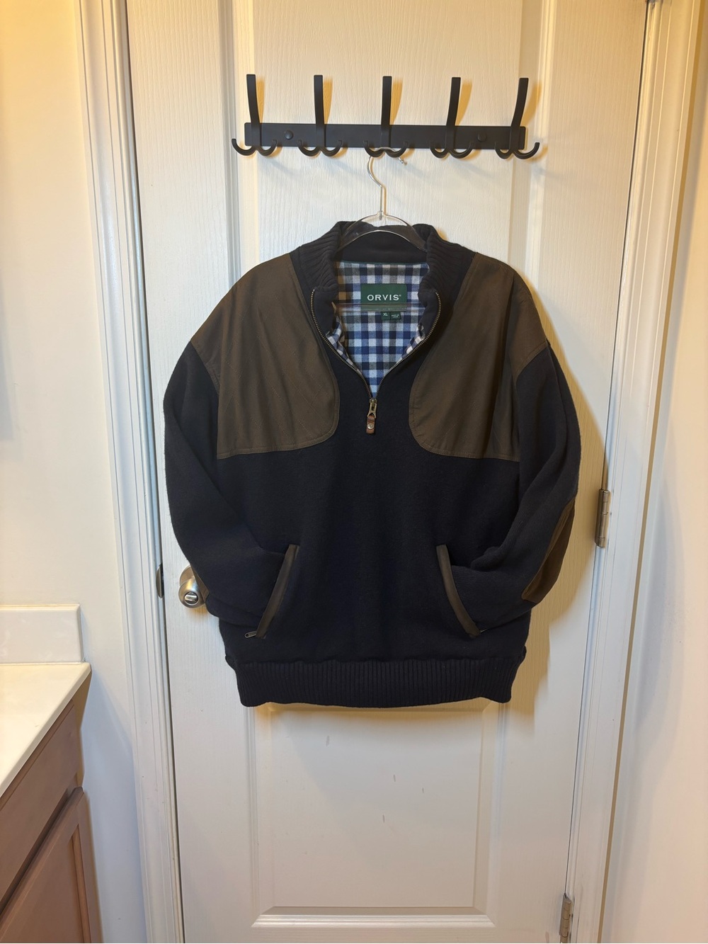 Orvis Men's Xl shooting rifle sweater quarter Zip elbow and shoulder pads